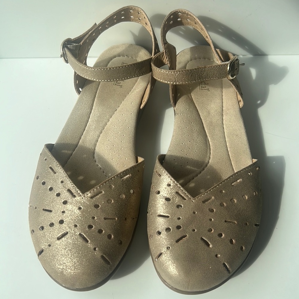 Bjorndal, Audra Sandals, Color Champagne, SZ 8